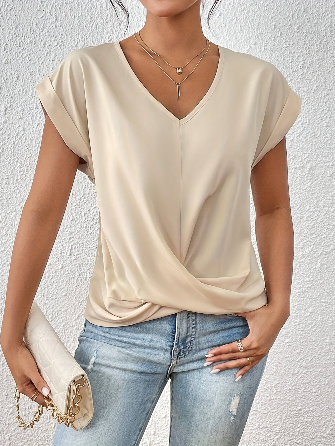Ecouture® | Komfortabel T-shirt med elegant halsudskæring (MIDLERTIDIGT 1+1 GRATIS!)
