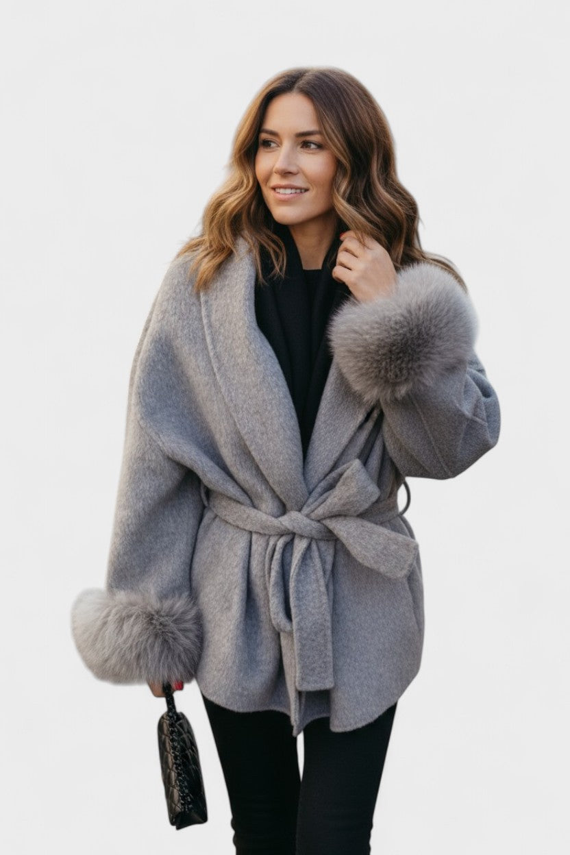 Dagmar | Elegant frakke med økopels