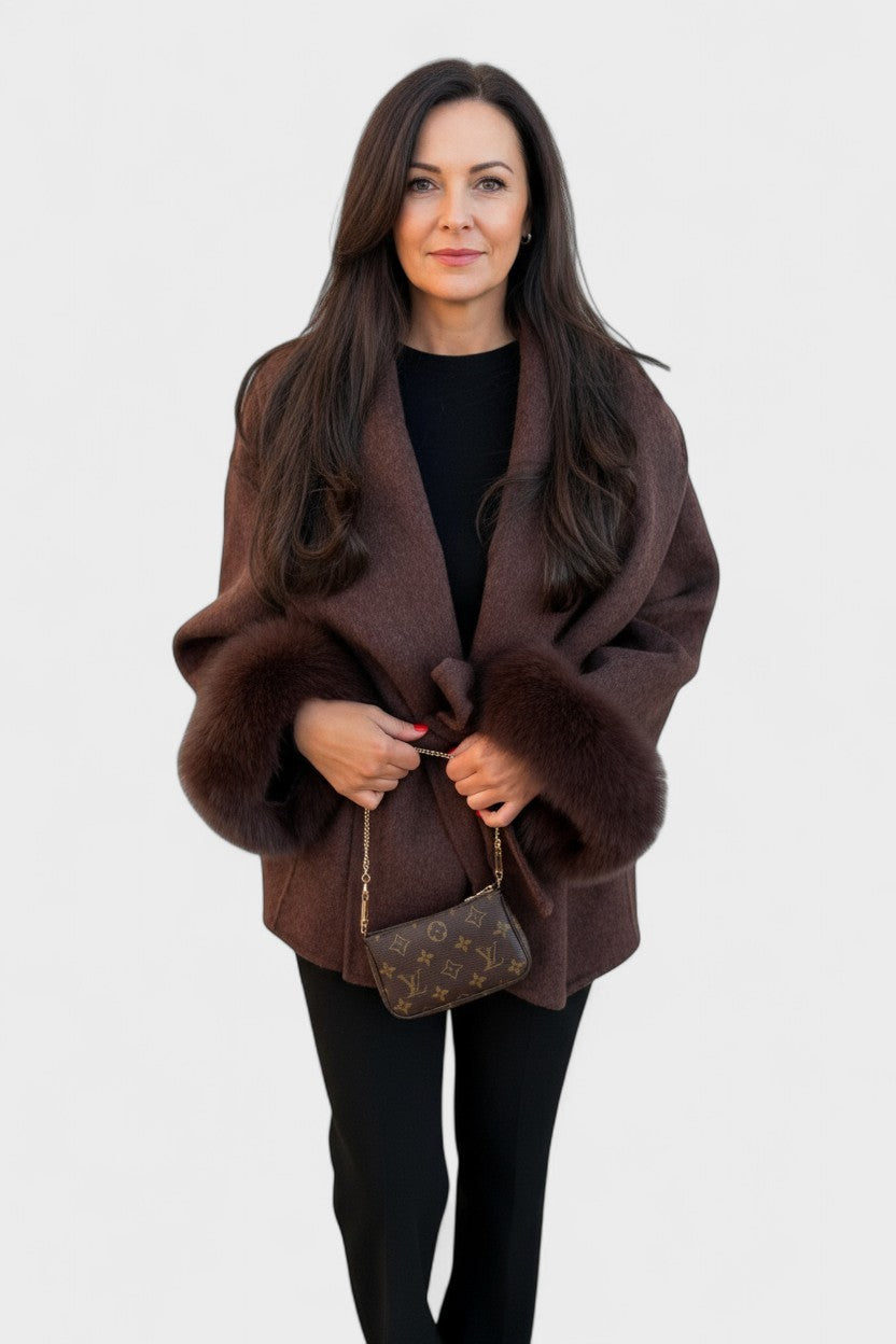 Dagmar | Elegant frakke med økopels